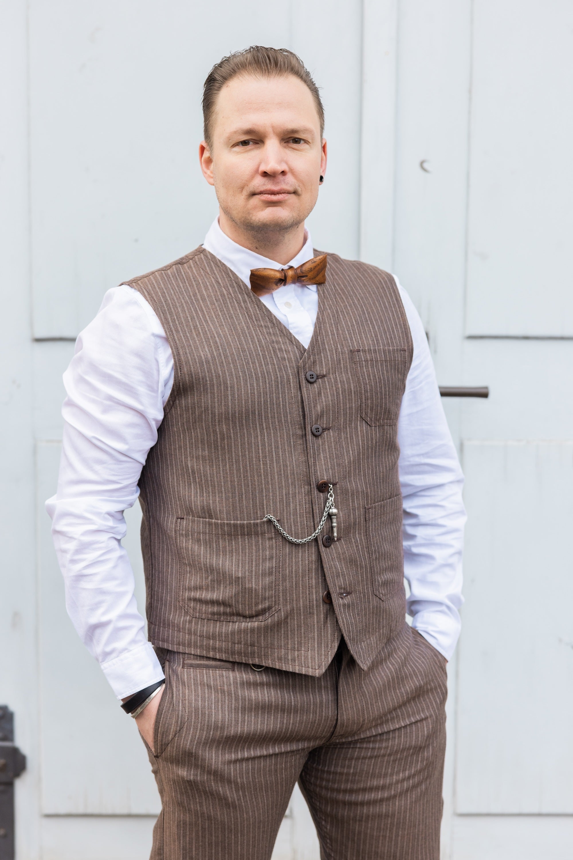 1937 Roamer Vest Alameda – leichte Sommerweste aus Wolle/Leinen für kernige Outfits & festliche Anlässe