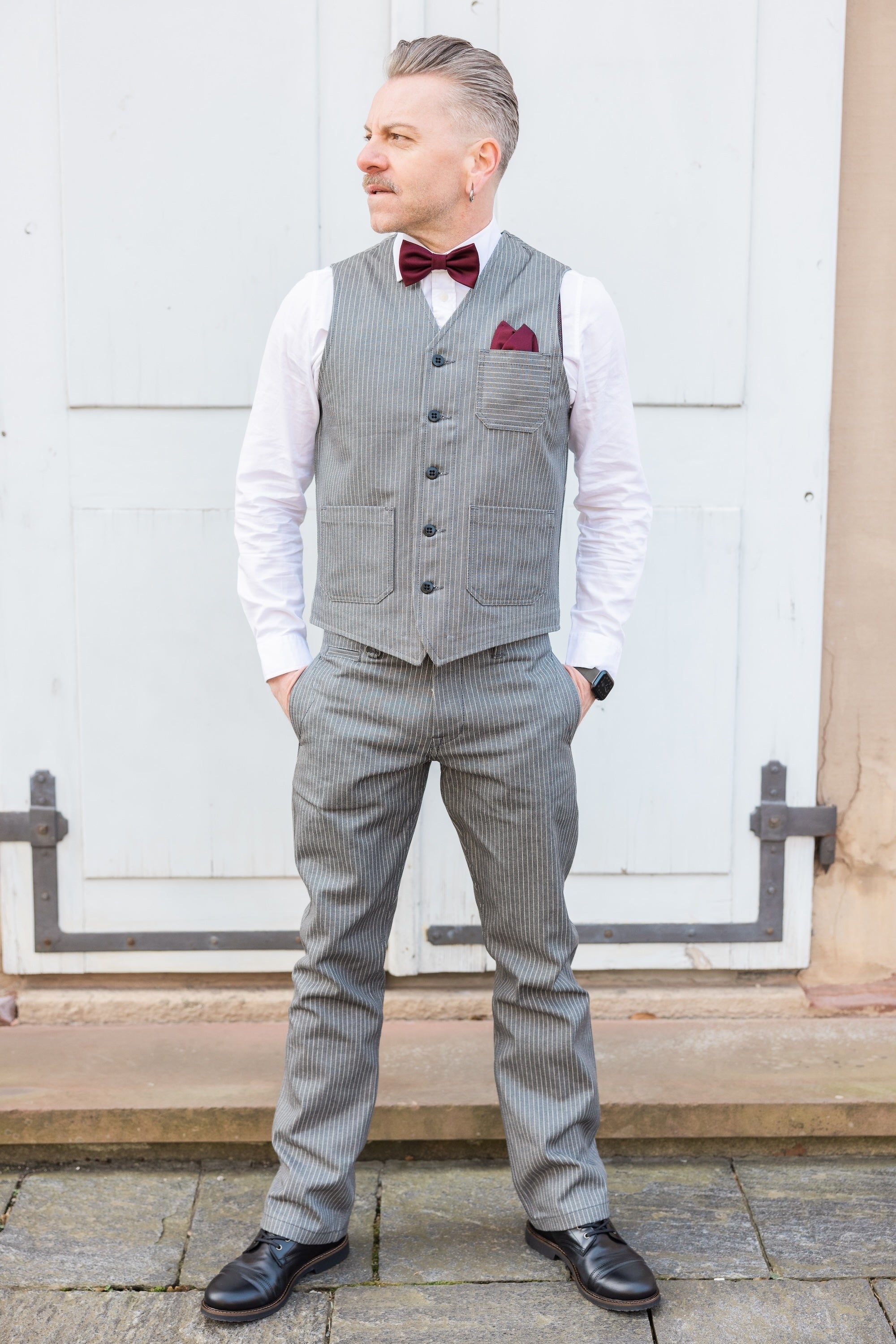 1937 Roamer Vest grey Wabash – klassische Herrenweste aus gestreiftem Selvage Denim mit 3 Taschen, ideal für Vintage-Looks & besondere Anlässe.