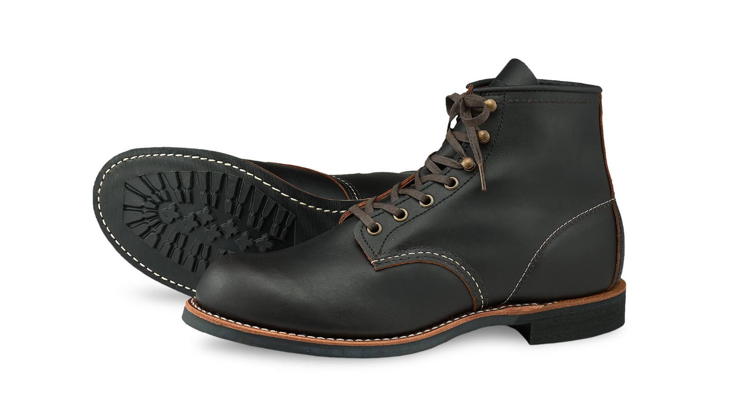 Seitenansicht des Red Wing 3345 mit Vibram 430 Sohle.