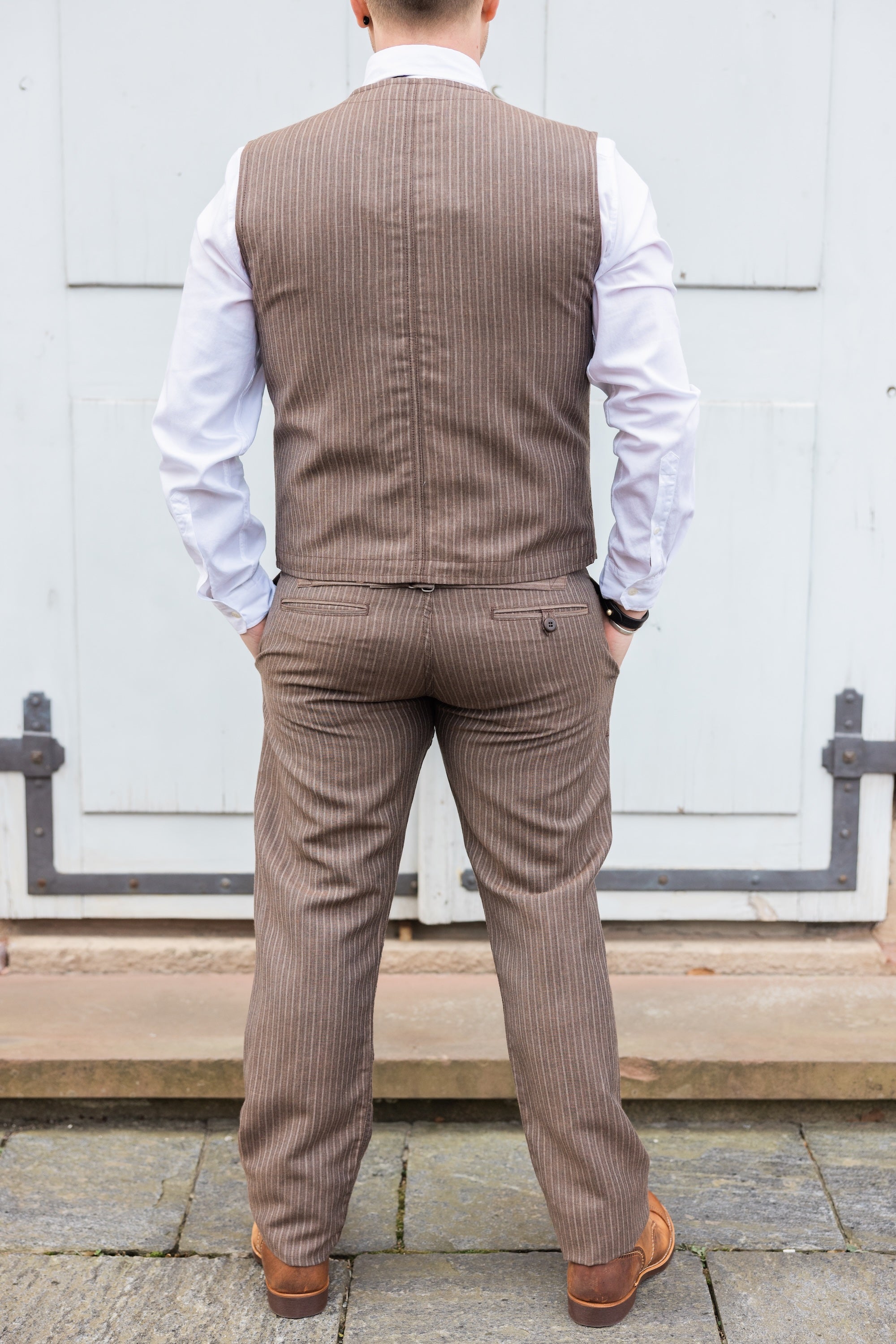 Rückenansicht 1923 Buccanoy Pant Alameda – schmal geschnittene Herrenhose, edel, leicht und vielseitig kombinierbar