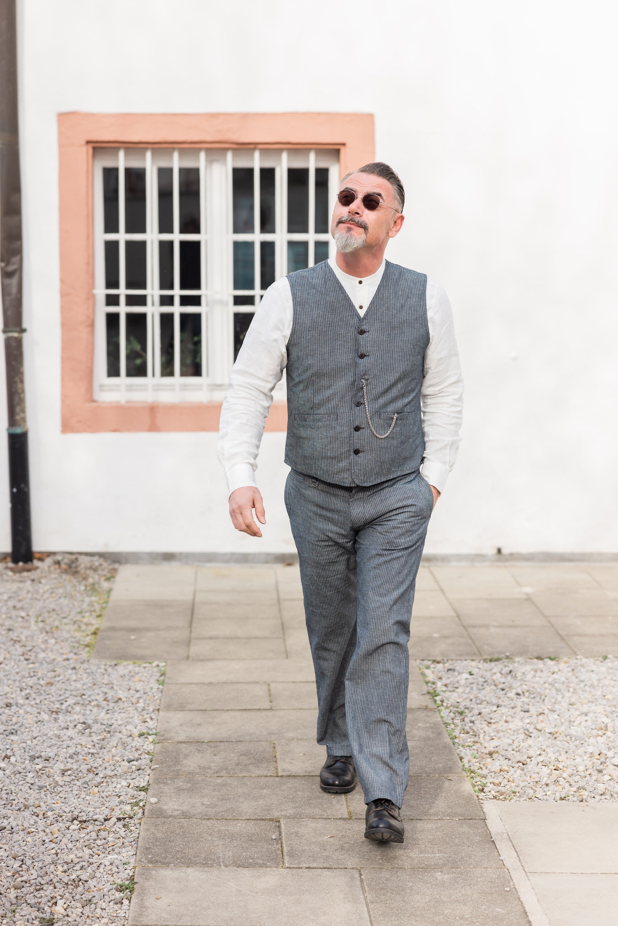 1905 Hauler Vest Grey Striped Linen