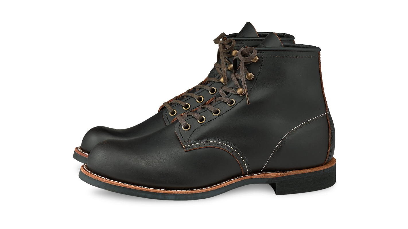 Bronzene Ösen und Speedhooks des Red Wing Blacksmith 3345.